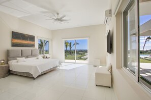 6 bedrooms, in-room safe, iron/ironing board, free WiFi