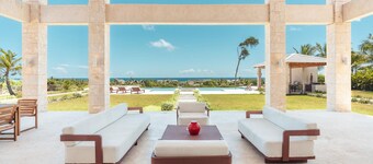 Stunning 6BR villa with ocean view in Cap Cana