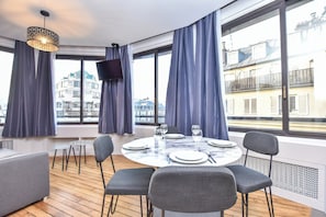 Apartment | Dining - Bright Apartment - 1br/4p - Near Opera Garnier (Paris)