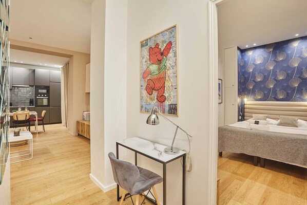 Apartment | 2 bedrooms, laptop workspace, iron/ironing board, bed sheets