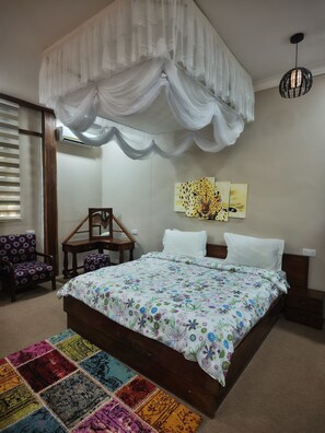 4 室のベッドルーム、アイロン / アイロン台、WiFi、ベッドシーツ