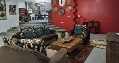 Spacious 4-bedroom apartment in marvelous Mwanza Region with AC - Penthouse