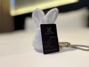 Bureau, espace de travail pour ordinateur portable, Wi-Fi gratuit