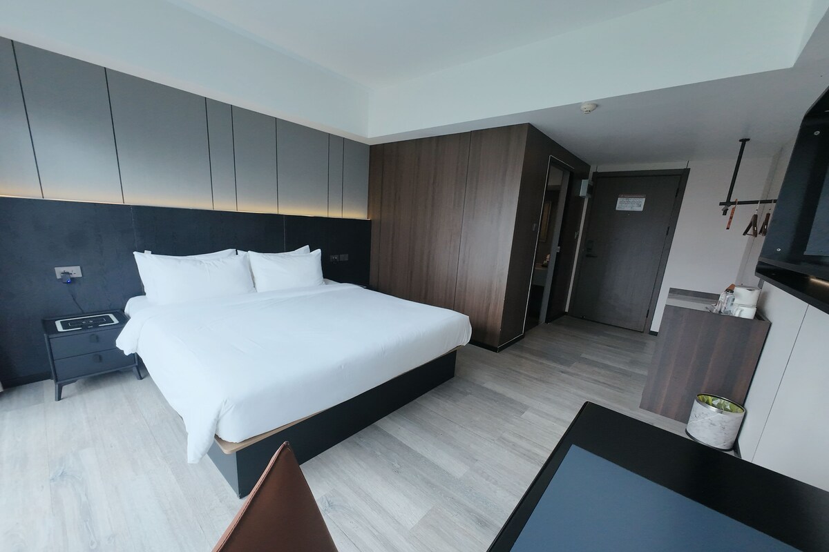 Chambre supérieure | Bureau, espace de travail pour ordinateurs portables
