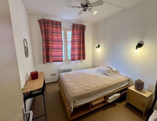 Apartment | 2 bedrooms, iron/ironing board, bed sheets - Charming Beach Escape in Valras (Valras-Plage)