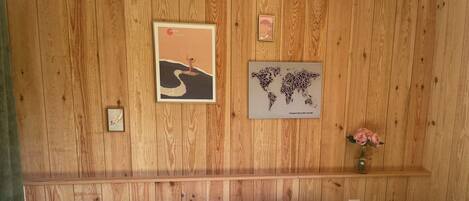 3 habitaciones, tabla de planchar con plancha y wifi