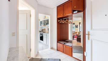 Réfrigérateur, four, plaque de cuisson, lave-vaisselle