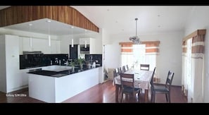 Luksussviitti, vuoristonäköala | Ruokailu omassa huoneessa