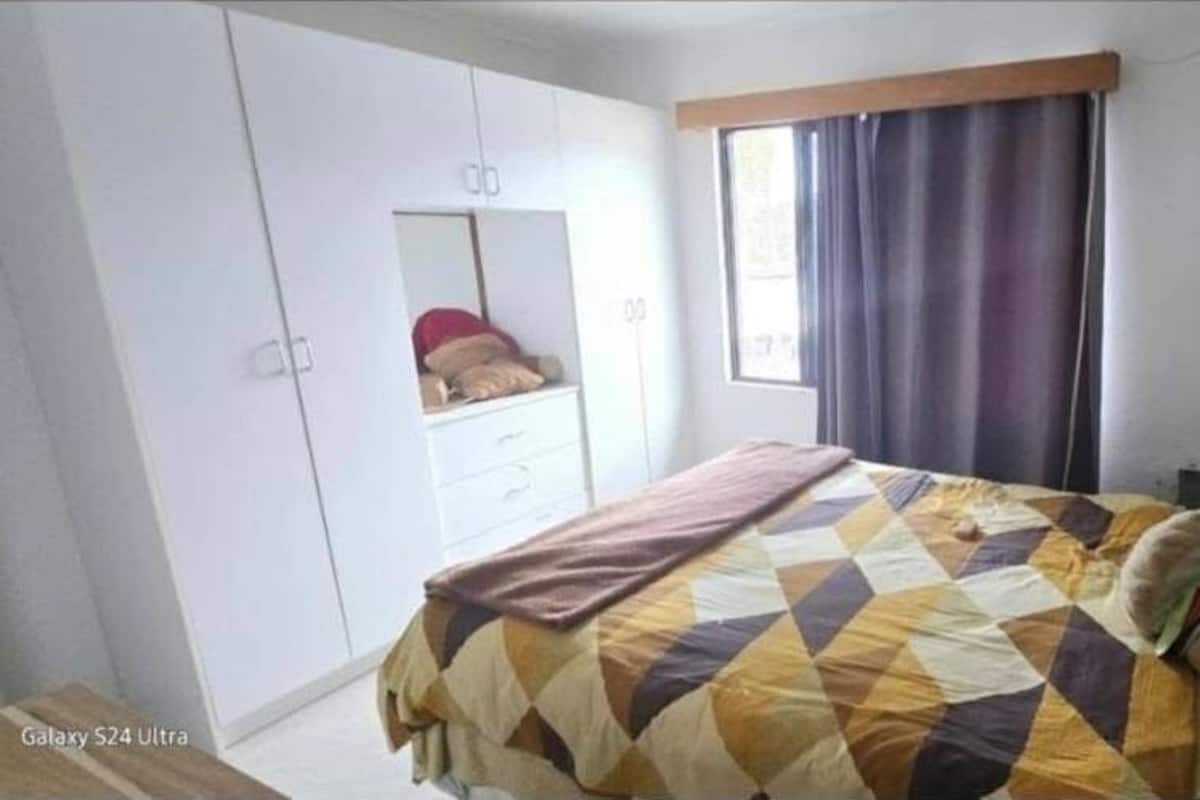 ラグジュアリー スイート マウンテンビュー | セーフティボックス (室内)、デスク、ノートパソコン用作業スペース、アイロン / アイロン台