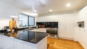 Microwave, oven, stovetop, dishwasher