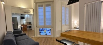 Exclusive between sea and downtown