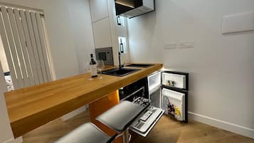 Mikrowelle, Geschirrspüler