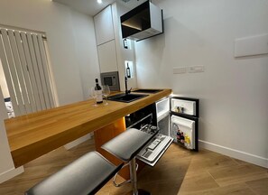 Mikrowelle, Geschirrspüler