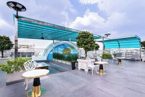 Hồ bơi ngoài trời 