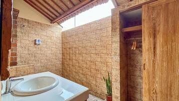 Room, Balcony, Garden View | In-room safe, individually decorated, desk, laptop workspace