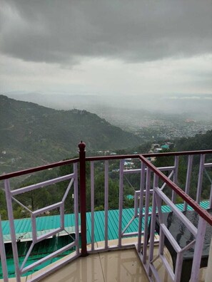 Deluxe Room, Balcony, Mountain View | Terrace/patio - Deodar Villa (Dharamshala)