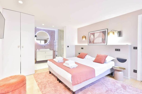 Apartment | 3 bedrooms, laptop workspace, iron/ironing board, bed sheets - Comfort & Design for 10p - 5min From the Marais ! (Paris)