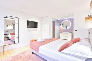 Apartment | 3 bedrooms, laptop workspace, iron/ironing board, bed sheets - Comfort & Design for 10p - 5min From the Marais ! (Paris)