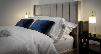 Modern and Cosy 2 Bedroom flat close to Town Centre