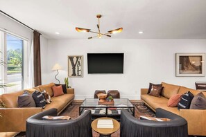 Télévision, espaces bureaux