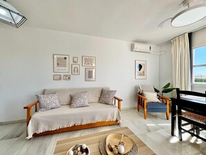 Apartment | Living room