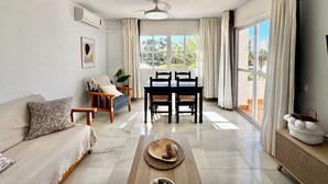 Unclassified image, 4 of 42, button - Apartment in Poblado Golf Near Playa Serena (Roquetas de Mar)