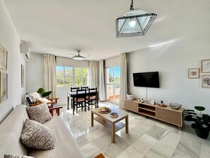 Apartment | Living room