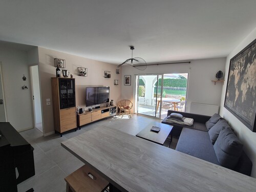 T2 avec terrasses et parking proche plage