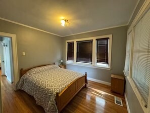 2 室のベッドルーム、WiFi、ベッドシーツ