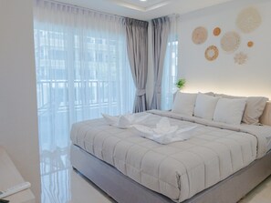 Deluxe Condo, 1 King Bed - The Terraza Condotel (Koh Samui)