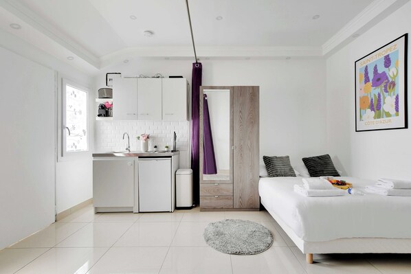 Apartment | 1 bedroom, bed sheets