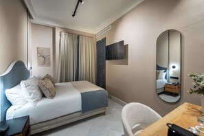 Standard Δίκλινο Δωμάτιο (Double), Μπαλκόνι, Θέα στην Πόλη | Σεντόνια από αιγυπτιακό βαμβάκι, κλινοσκεπάσματα υψηλής ποιότητας 