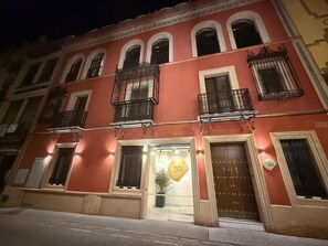 Exterior detail - De Domínguez Hotel Boutique (Seville)