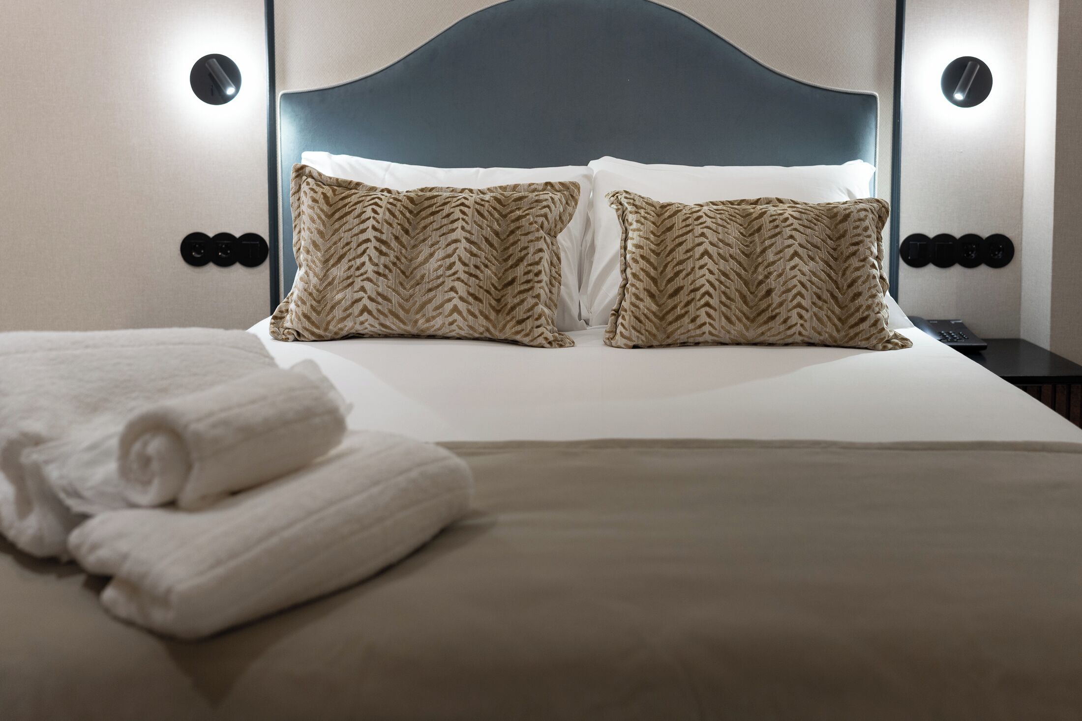 Standaard tweepersoonskamer, balkon, uitzicht op stad | Lakens van Egyptisch katoen, luxe beddengoed, donzen dekbedden