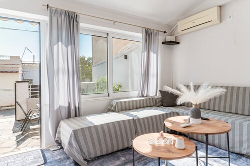 Country House 'Azure Nest' with Private Terrace, Wi-Fi, and Air Conditioning