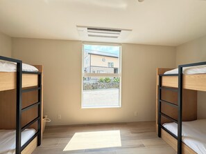 Iron/ironing board, free WiFi