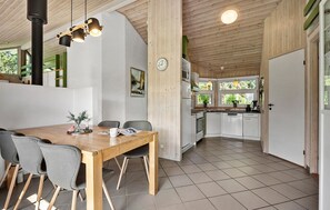 Dining - Stunning home in Nørre Nebel with sauna (Nørre Nebel)