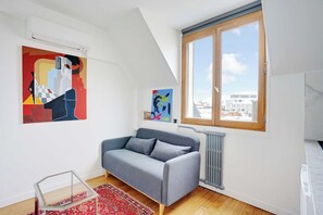Apartment | Living area - Elegant Studio - 2P - Chaillot (Paris)