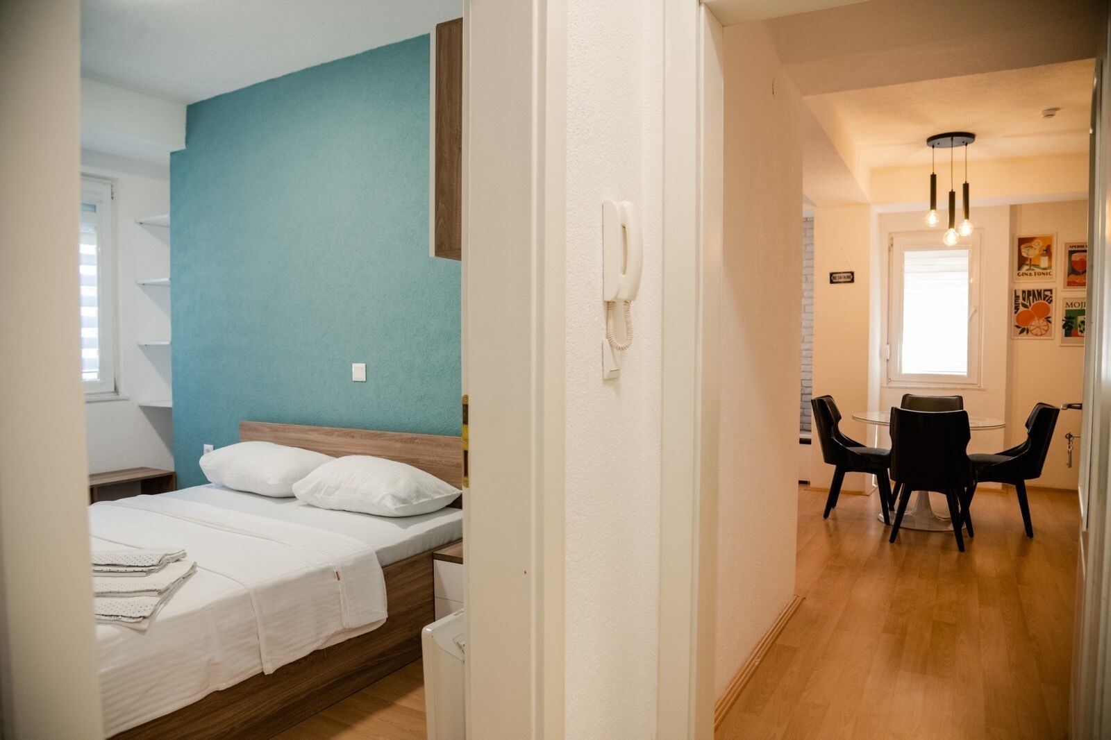 1 quarto, ferros/tábuas de passar roupa, acesso à internet