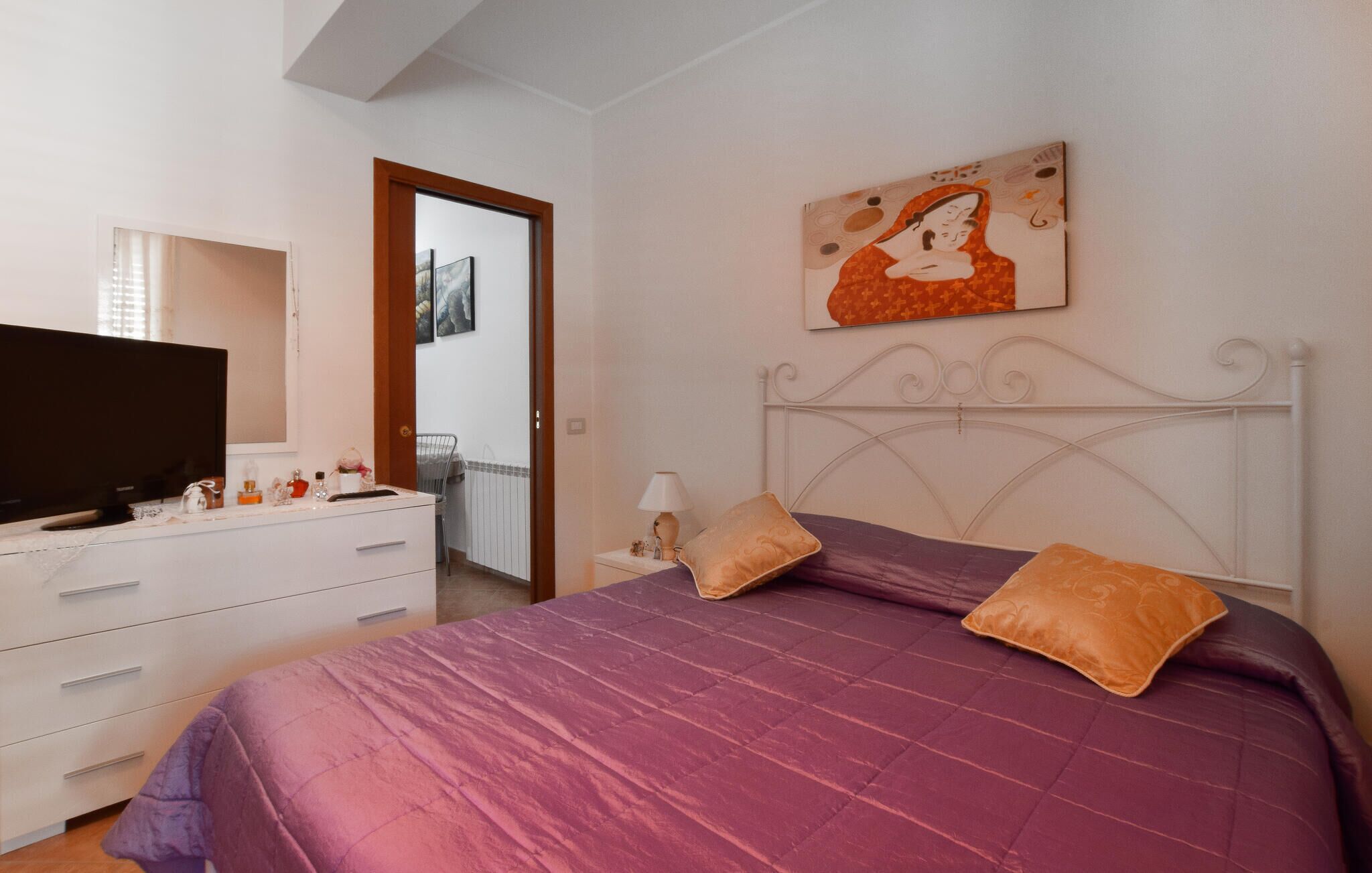 1 bedroom, travel crib, free WiFi