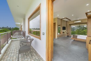 Royal Room, Balcony, Garden View | Balcony