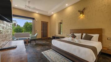 Superior Room, Garden Area | Blackout curtains, iron/ironing board, free WiFi, bed sheets