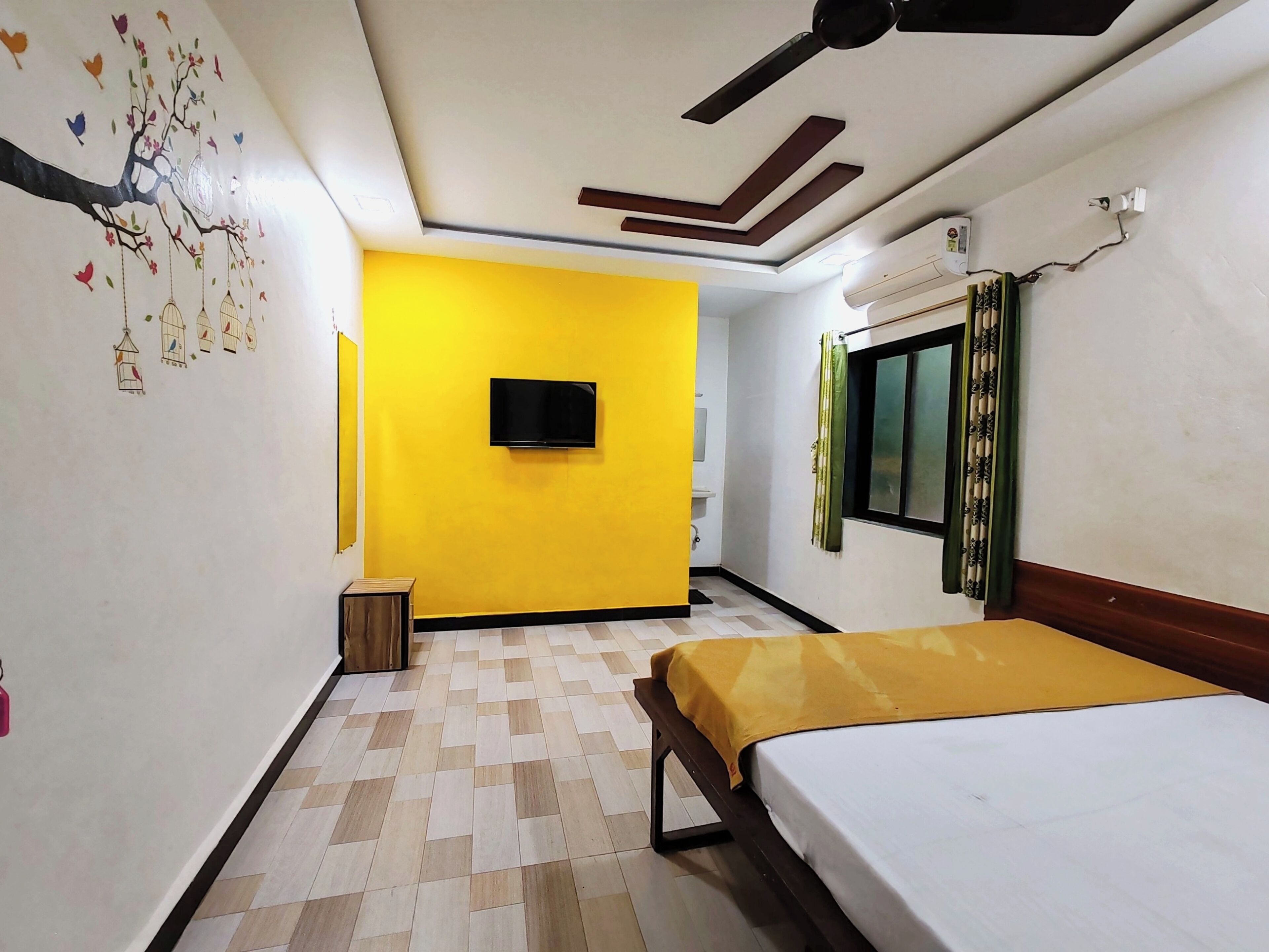 Deluxe Double Room | Free WiFi