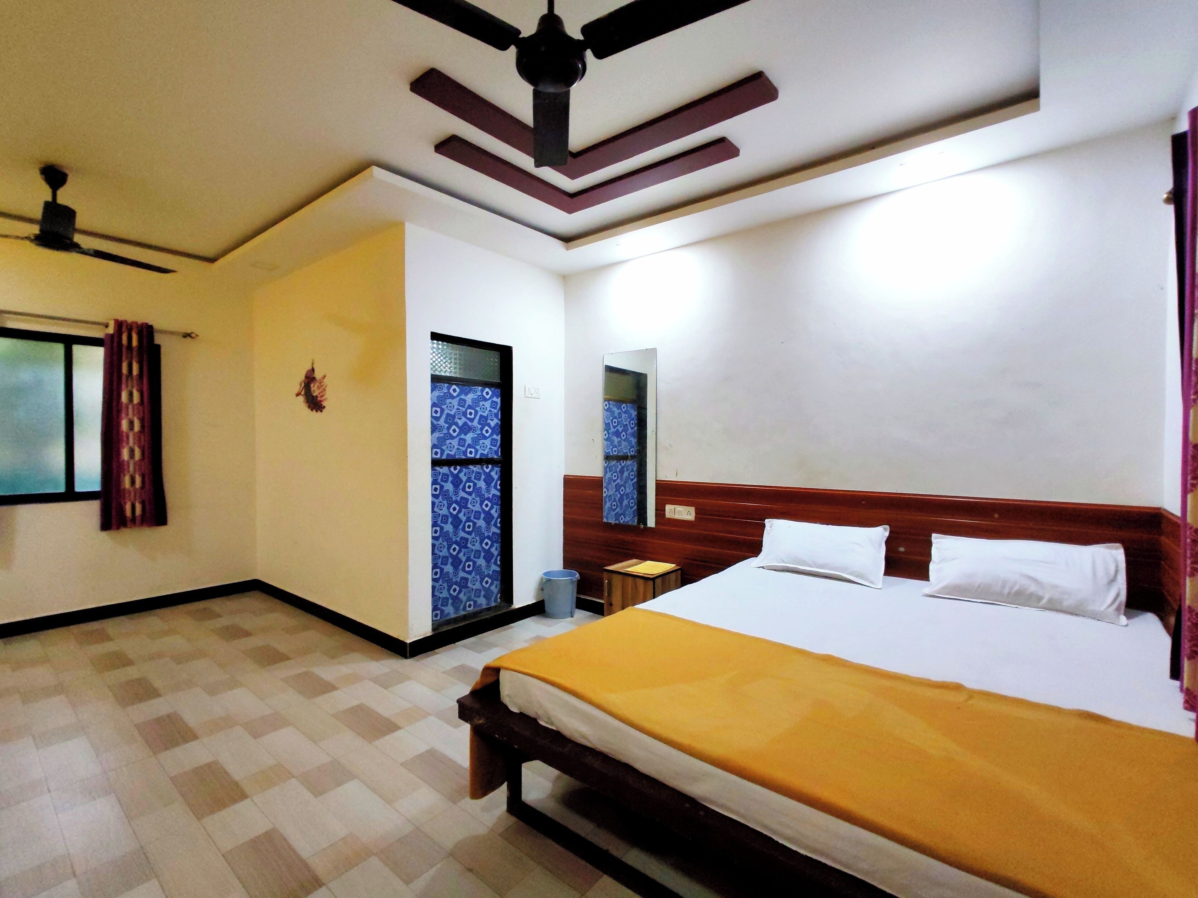 Basic Double Room | Free WiFi