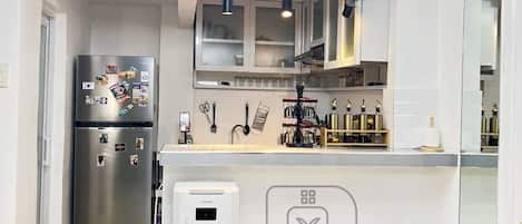 Fridge, microwave, stovetop, toaster