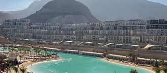 Spacious Sea, Mountain & Pool view 3-bedroom apartment in Il Monte Galala