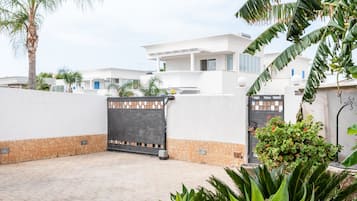 Enceinte de lâhĂ©bergement