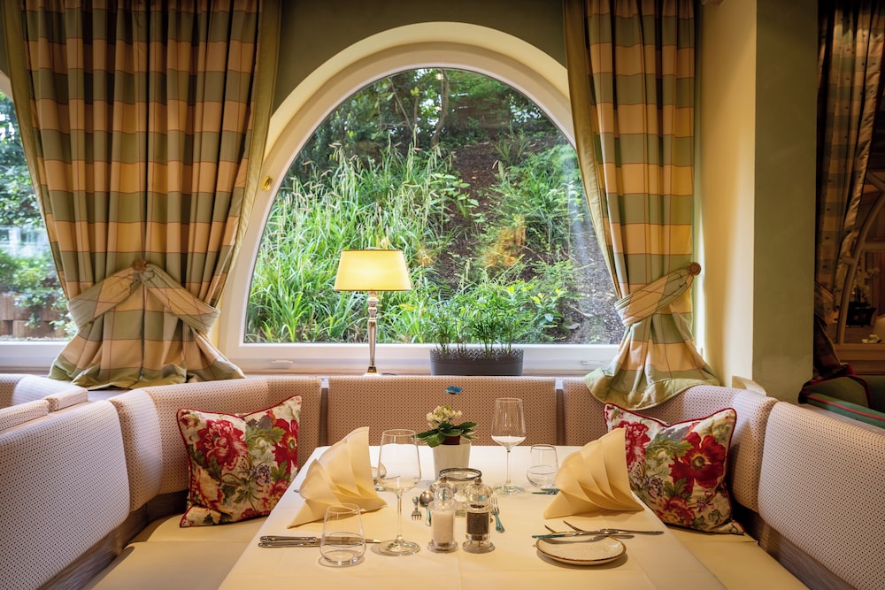 Hotel Schwarzmatt by null