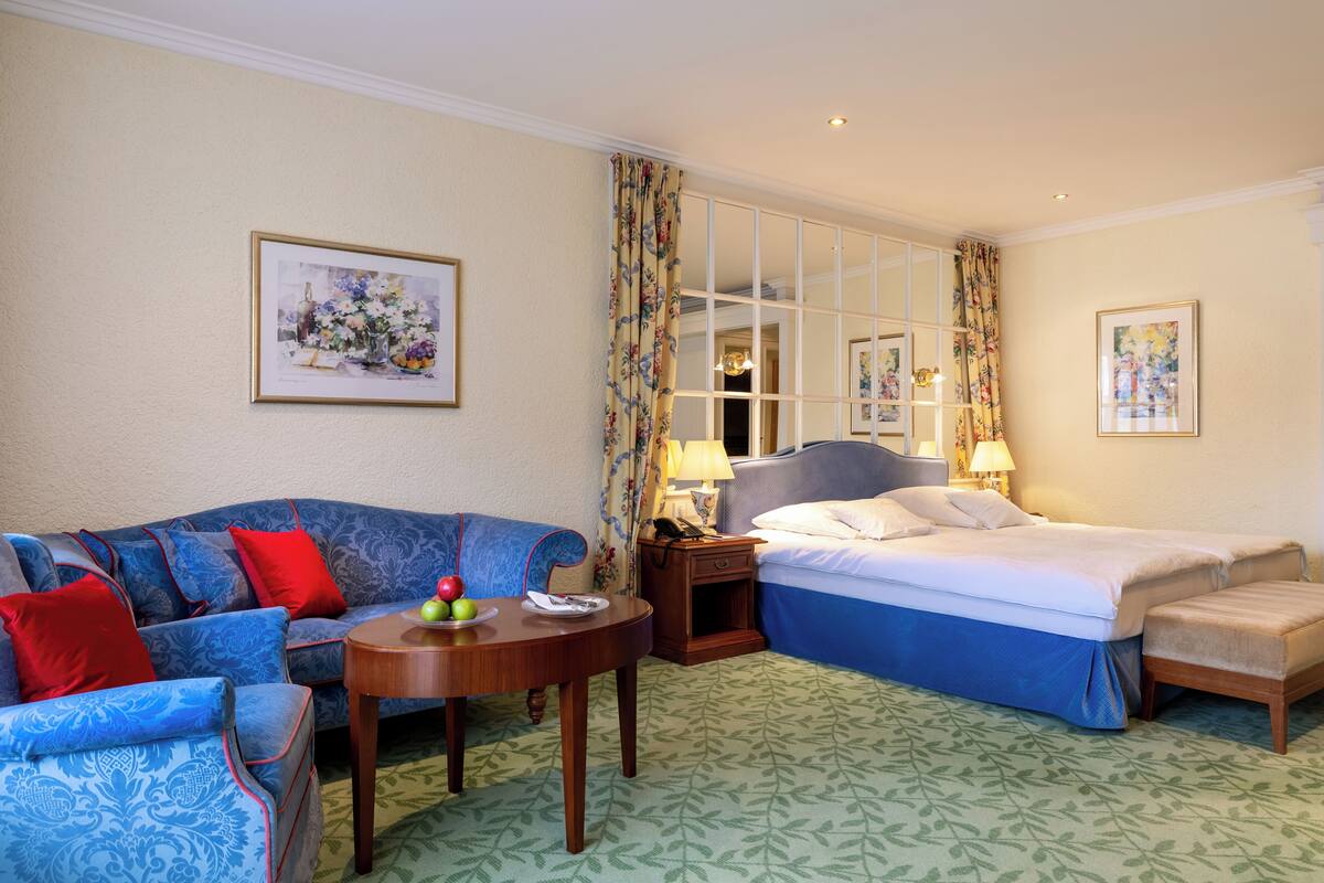 Deluxe Double Room, Balcony, Garden View | In-room safe, desk, laptop workspace, iron/ironing board