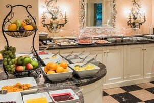 Desayuno continental incluido todos los días 